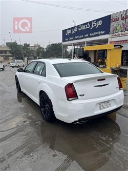 کرایسلەر 300